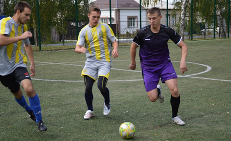 У Сватовому відкриють новий спортмайданчик зі штучним покриттям і одразу зіграють на ньому у футбол