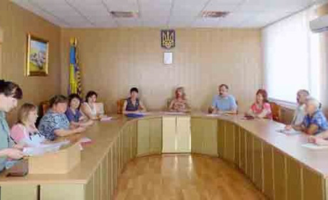 Спостережна комісія райдержадміністрації розглянула нагальні питання