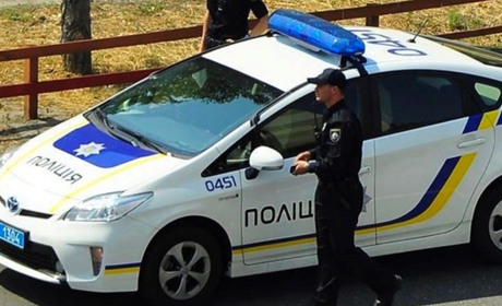 Чоловік поскаржився на дружину, яка в процесі розлучення прийшла сваритися: хроніка поліції