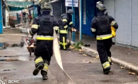 Окупанти вдень обстріляли центр Херсона: двоє людей загинули, 9 поранені
