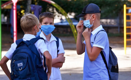 Весняні шкільні канікули в Україні: названо дату