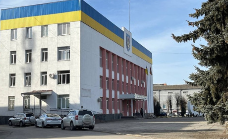 Що купувала Барська міськрада та її відділи: Огляд державних закупівель за лютий 2025 року