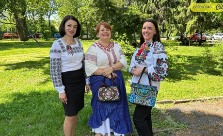 Як у Переяславі відзначили День вишиванки: найбарвистіша добірка ФОТО