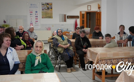 «Ви важливі для громади». У День людей з інвалідністю до Будинку милосердя завітали гості