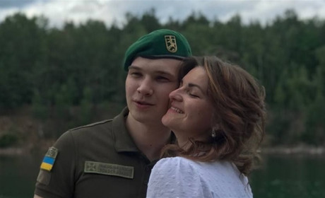 Одружилися під час війни: історія кохання прикордонника з Павлівки та його обраниці