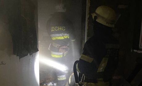 "Вогонь не встиг наробити великої біди, дякуємо сусідам і пожежникам": у Переяславі горів будинок