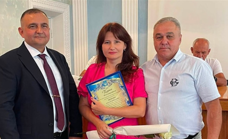Медичних працівників Переяславщини привітали з професійним святом та відзначили подяками та преміями