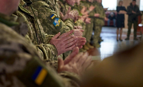 На Черкащині вручили відзнаки оборонцям неба