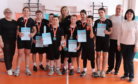 Жмеринський ліцей №3 – переможець змагань із гандболу «Пліч-о-пліч»