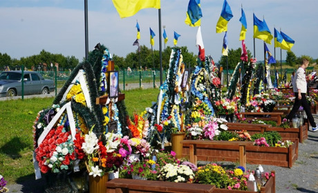 У пам'ять про героїв: Городоцька міська рада встановить пам'ятники воїнам на Алеї почесних поховань