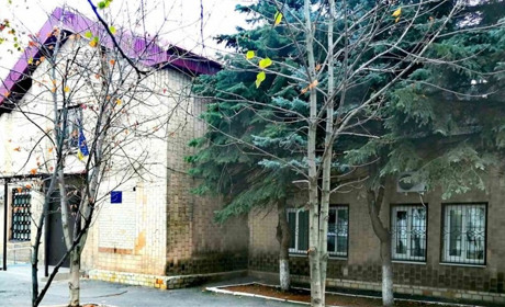 Через бойові дії в Торецьку Дзержинський міський суд Донецької області змінює адресу для листування