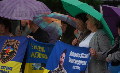 Молитва серед хмар: історії городоччан, які чекають зниклих безвісти воїнів