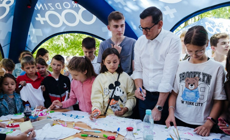 Українці в Польщі можуть отримувати виплати на дитину: як оформити допомогу?