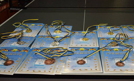Юнацький чемпіонат області з тенісу назвав переможців