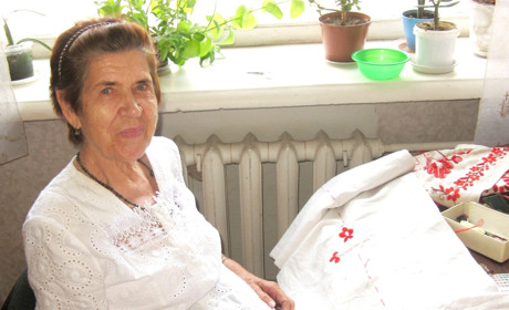 «Всерьез занялась вышивкой, когда сестра прислала 65 мотков дефицитных ниток мулине»