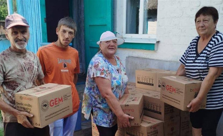 Набори від GEM вчергове надійшли для жителів Великобурлуцької громади