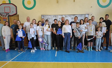 «Мама, тато, я – спортивна сім’я»: хто переміг у Жмеринці в сімейному спортивному конкурсі