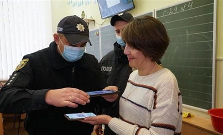 За добу 307 захворіли, 21 помер