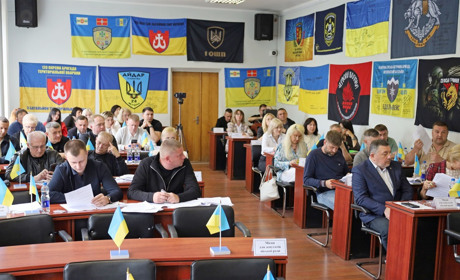 Підтримка ЗСУ та нові соціальні ініціативи: депутати у Жмеринці ухвалили важливі рішення для громади