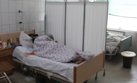 Щодня вірус забирає життя. У Городку від коронавірусу померла 33-річна жінка