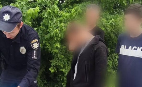 Хотів підзаробити на патронах: у Вознесенському районі затримали хлопця з арсеналом