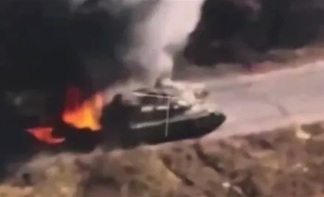 На Херсонщині знищили російський танк Т-90 (відео)