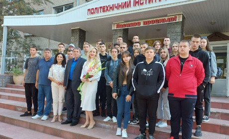 Навчання, обпалене війною: студенти-першокурсники ПННІ НУК вперше зустрілися офлайн