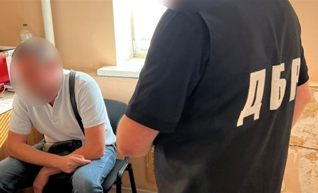 Майор поліції на Сумщині передавав відомості з державних баз данних