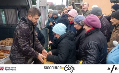 Тепло хліба і людських сердець: волонтери з Франції підтримують прикордоння Сумщини