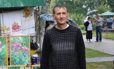 Від пейзажів до «обнаженки»: Відгадайте, які картини написав художник зі Сватового Сергій Мицик