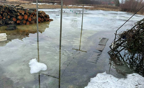 Весняні паводки на Білопільщині: міська рада закликає дотримуватись правил, щоб уникнути зараження