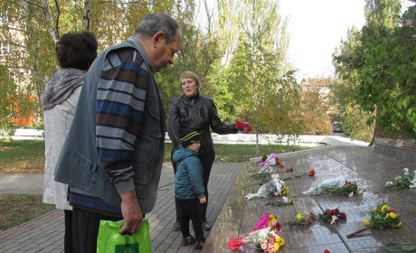 Татьяна Степанова: «38 лет ношу цветы на Братское кладбище»