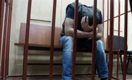 Убив насильника в залі суду