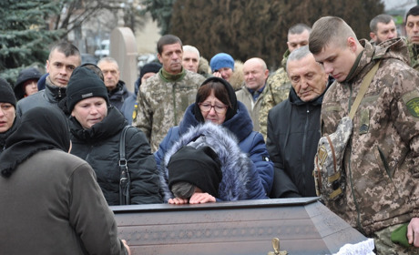 Похмурий Чортків зустрів чергового загиблого воїна-захисника – солдата Марчія Андрія