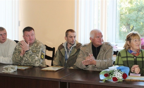 У Мені матері загиблих воїнів АТО отримали нагороди від Президента. Відео