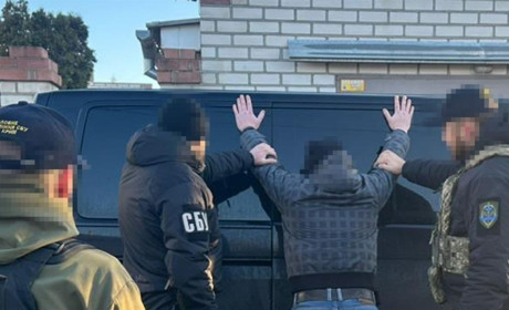 У Херсоні затримали зрадника, який був охоронцем в російській катівні під час окупації міста