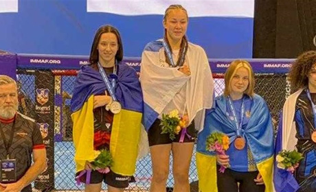 Спортсменка з Ізмаїла Діана Пойда отримала срібну медаль на чемпіонаті Європи з ММА (відео)