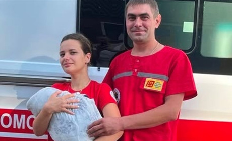 Диво в дорозі — мешканка Кегичівщини народила дитину в кареті швидкої допомоги