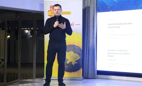 Микола Філонов закликав мешканців Хмільницького району долучитись до проєкту «Книга Героїв»