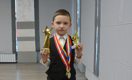 Впевнені кроки маленьких піаністів