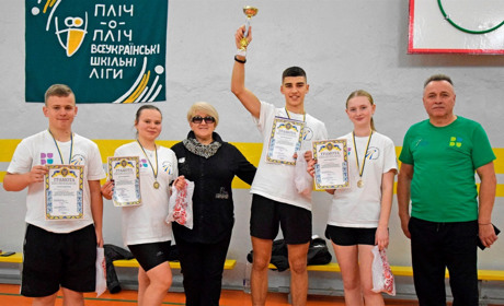 Команда Жмеринської громади здобула перемогу з бадмінтону в Гімназіаді Жмеринського району