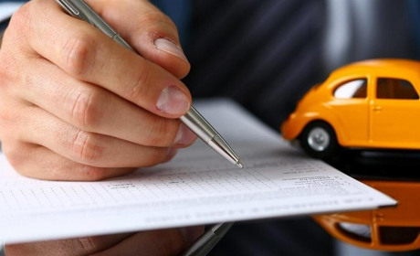 З 1 січня змінено розмір пенсійного збору на першу реєстрацію легкового авто в Україні