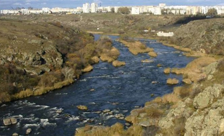 Незаконний забір води на Південному Бузі: міськрада закликає мешканців дотримуватися законодавства