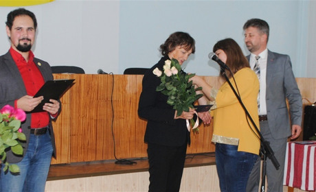 На сесії Барської міської ради вручили посвідчення почесних громадян міста чотирьом барчанам