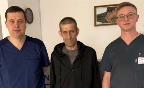 Девʼять годин в операційній: захиснику з Дубровиччини видалили пухлину шлунка