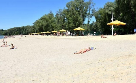 На пляжах Чернігова різко погіршилась якість води, жителів просять не купатися