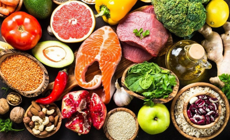 Які вітаміни нам необхідні влітку: розповідають медики Сумщини