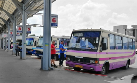 Перевізники відмовляються від маршрутів у малі села Вараського району