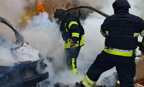 Окупанти вдарили з артилерії по Херсону, серед постраждалих – 15-річна дівчинка