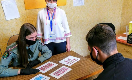 Вишиванка стала темою бесіди у відділі пробації 